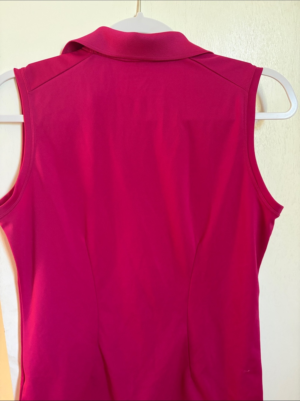 Nike Women’s Golf ⛳️ Sleeveless Polo Tank - Hot Pink - Picture 4 of 4